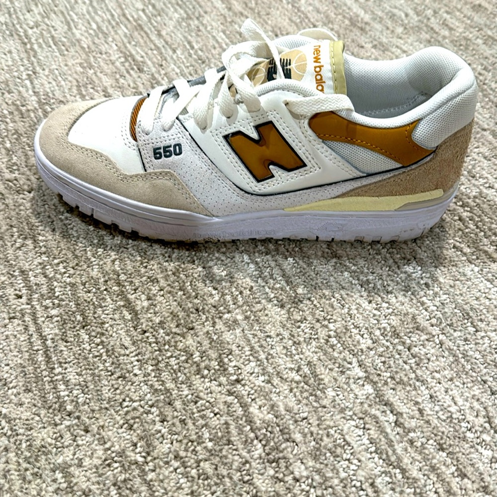 Ladies NB sneaker!!